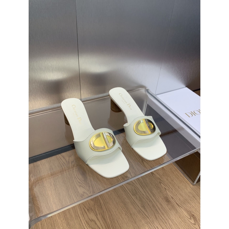 ch**an D*or slippers